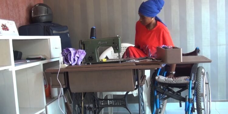 Découverte : A la rencontre de Fatoumata Binta Barry, femme inspirante malgré le handicap