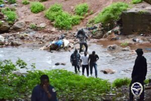 Kaporo-Rail : 12 interpellations et un arsenal saisi dans un repaire criminel, selon la Police nationale